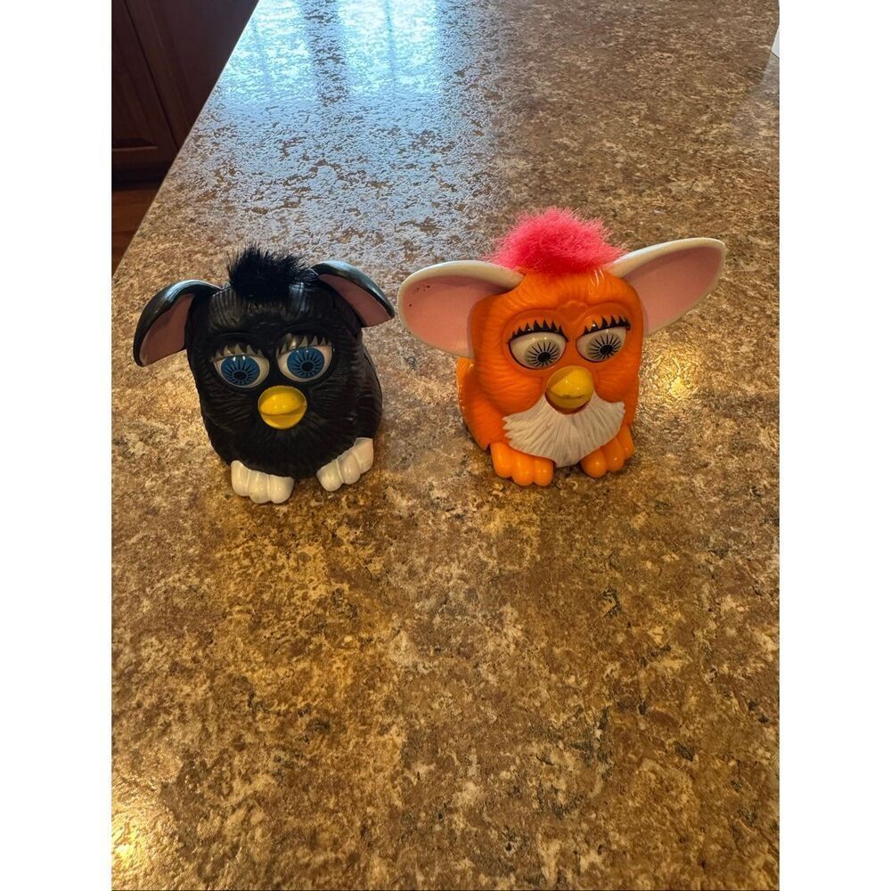 Vintage 1998 McDonalds McFurby Happy Meal Toys Lot of 2 Y2K Tiger Electronics Fu